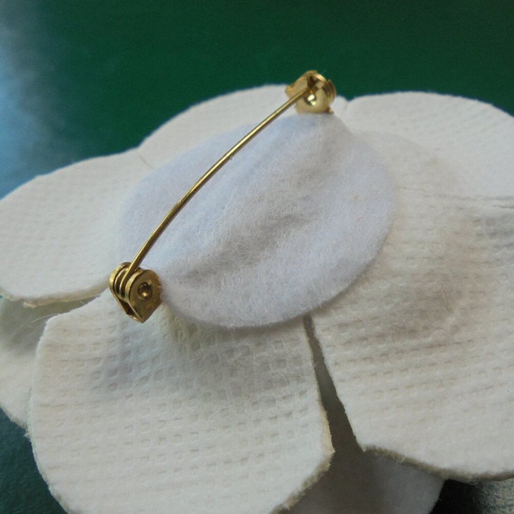 Floral Brooch Cream color flower Pin accessories 2.5" NEW - Picture 7 of 9